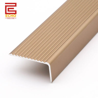 Aluminium Vinyl Stair Nosing Trim Profil Anti Slip Stair Tread Trim Molding